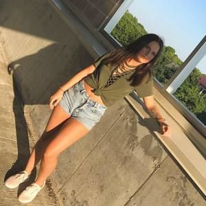 Meet your Posher, Angela